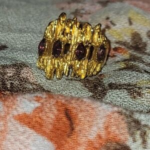 Elegant Gold and Purple Women's Ring